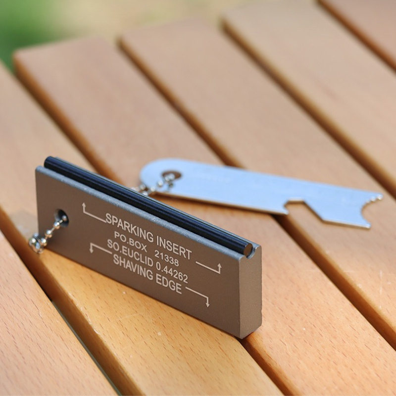 Ferro Rod Striker - Nieuwe Outdoor Survival Vuurstarter Multifunctionele Ferrocerium