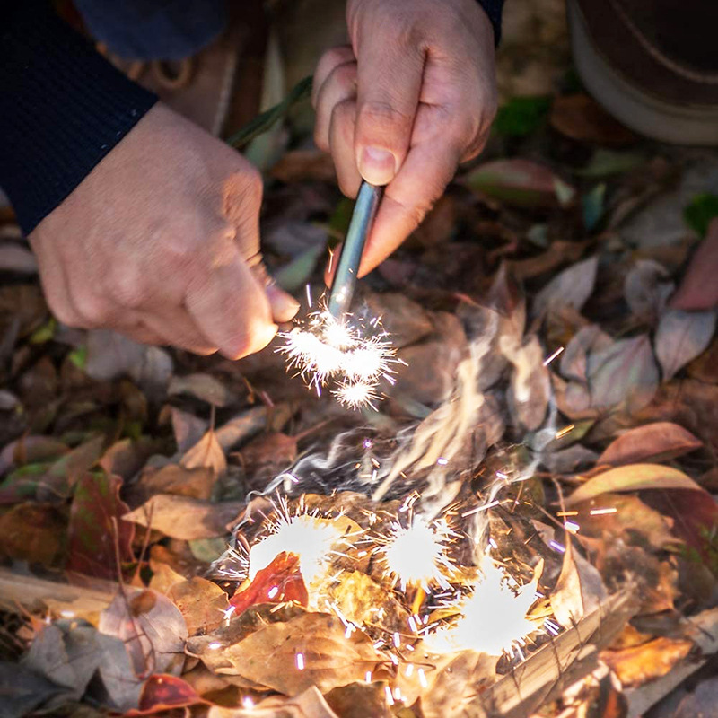 Zelfde stijl als Bear Grylls:  - Ferro Rod Striker recensie en prijs