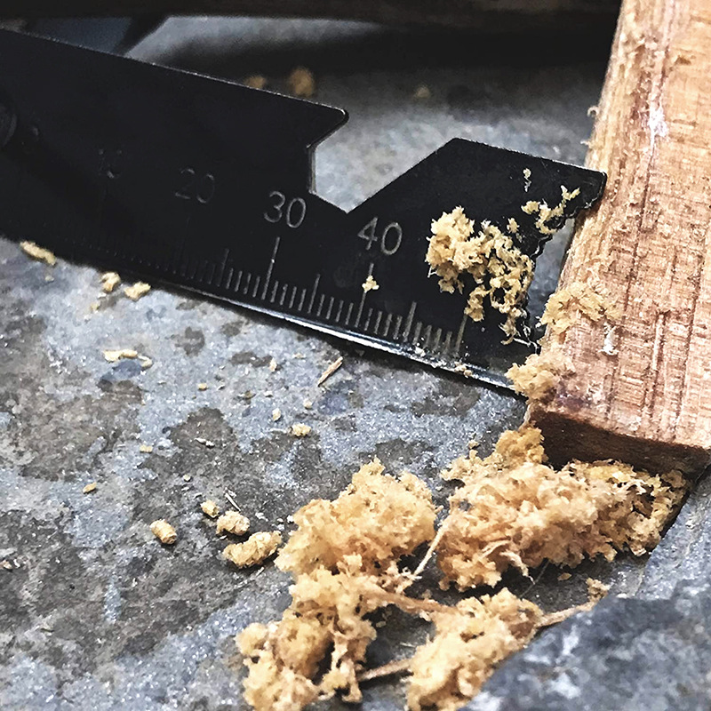 Zelfde stijl als Bear Grylls:  - Ferro Rod Striker recensie en prijs