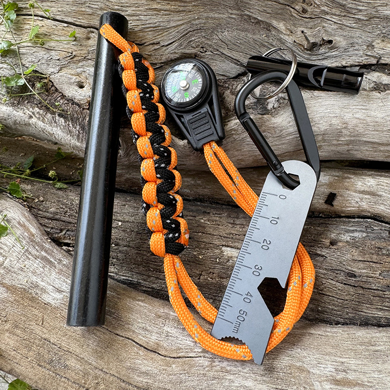 Draagbare noodvuursteelset met - Ferro Rod Striker recensie en prijs